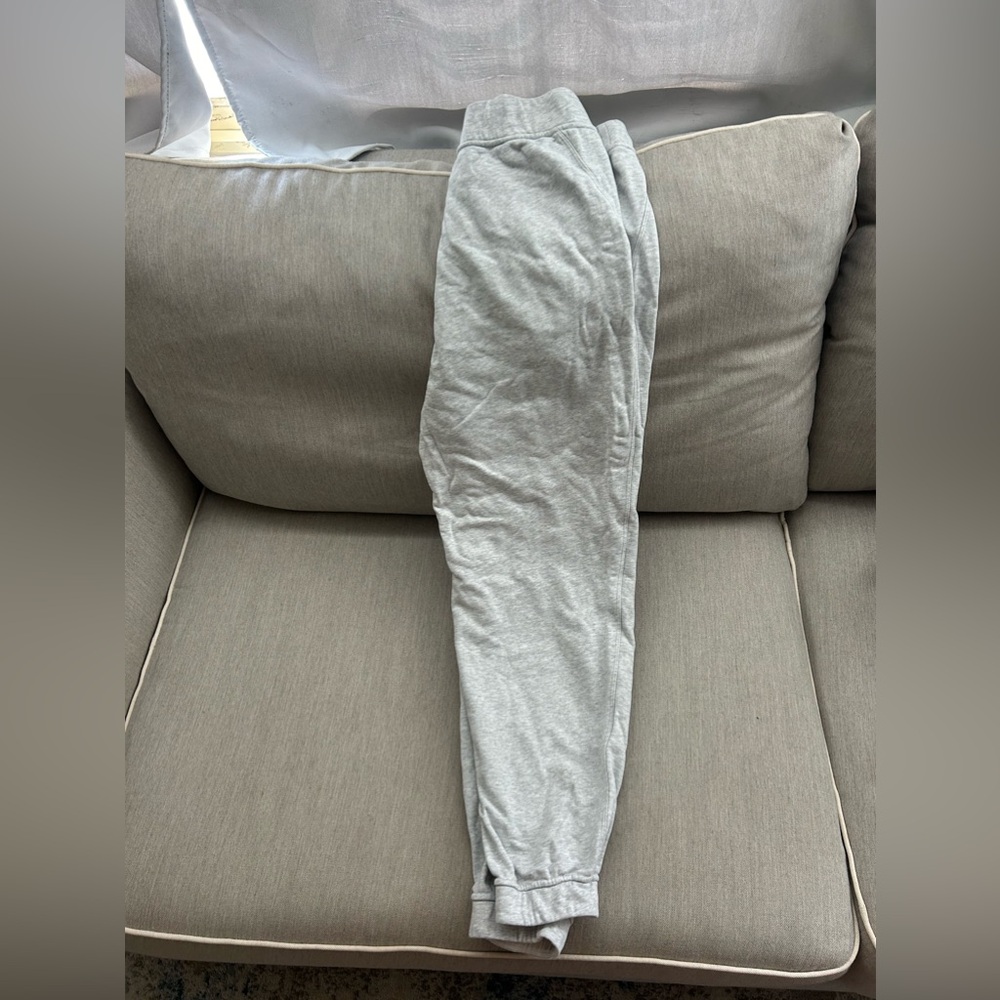 Lululemon white sweatpants joggers
